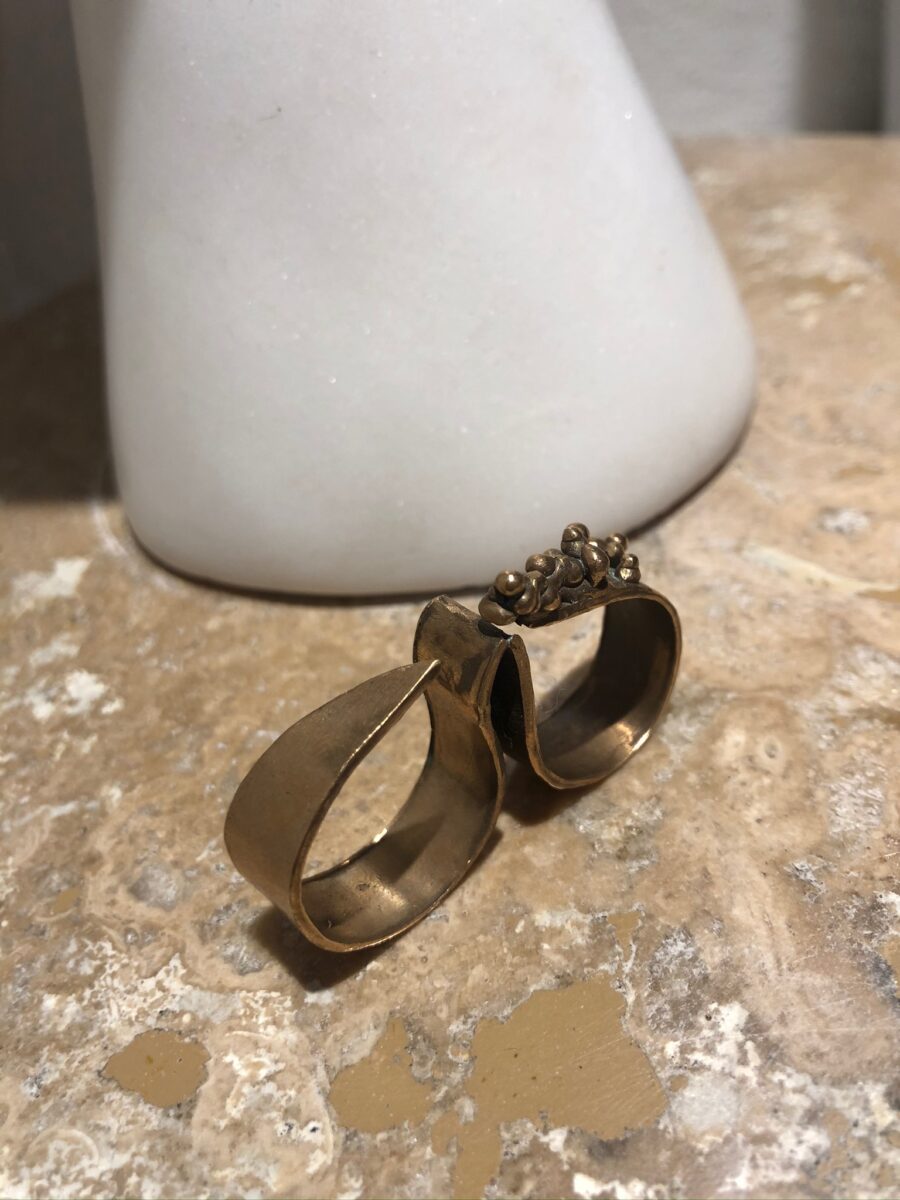 Anello per due dita - Vibrazioni